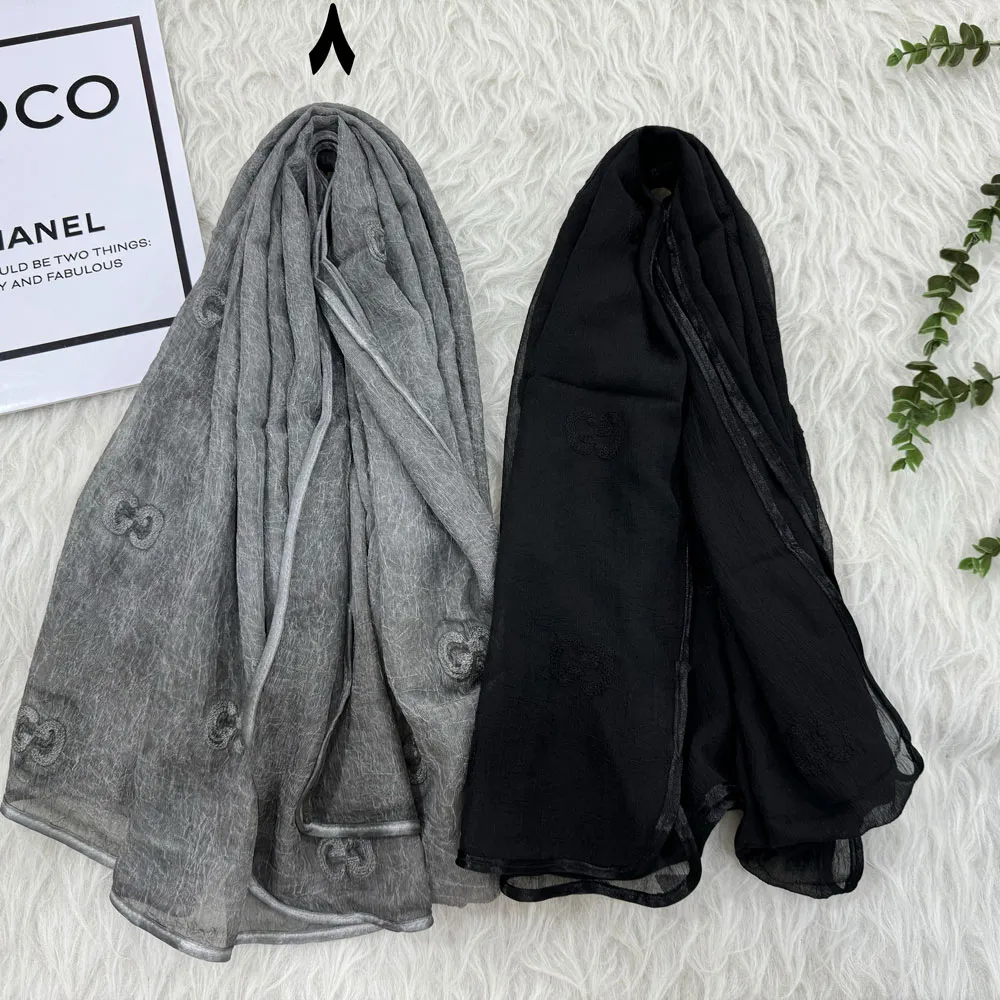 شال حریر شیشهای گوچی قواره 200 در 85 سانتیمتر