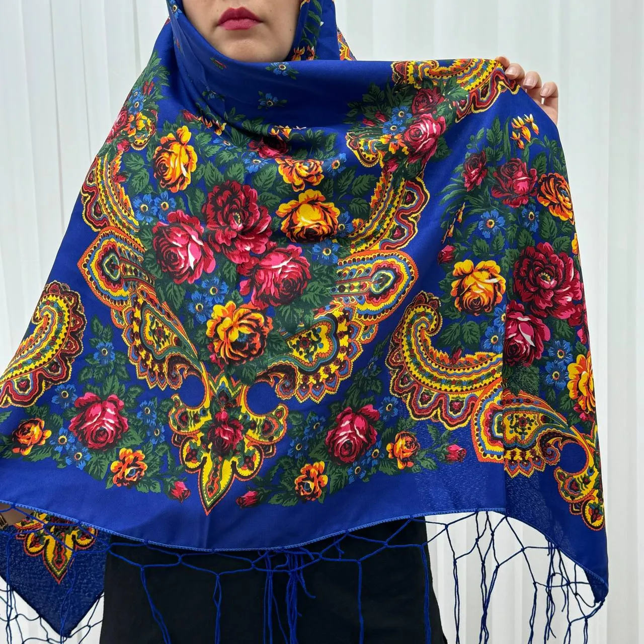 روسری ترکمن مدل خان قواره 140x140 نخی پلی استر مناسب 4 فصل