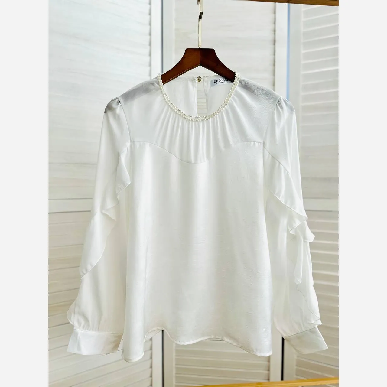 شومیز ساتن پری چهارفصل زنانه کد 1196 سایز 2XL تا 3XL مناسب تا سایز 48